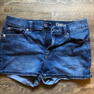 Gap shorts